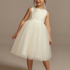 Ivory Flower Girl Dress with Tulle and Ribbon Waist DAVID'S BRIDAL Size 8